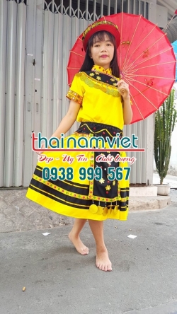 Dân Tộc H'Mông Nữ 001