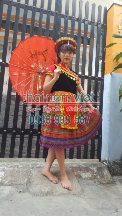 Dân Tộc H'Mông Nữ 011