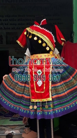 Dân Tộc H'Mông Nữ 013