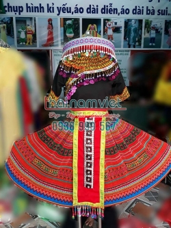 Dân Tộc H'Mông Nữ 016