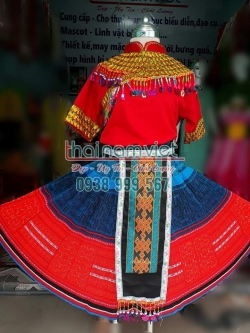 Dân Tộc H'Mông Nữ 018