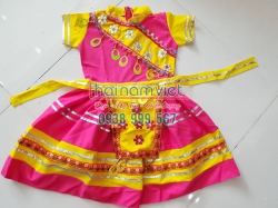 Dân Tộc Mèo Nữ TE 012