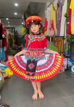 Dân Tộc Mèo Nữ TE 018 Dân Tộc Mèo Nữ TE 018