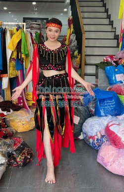 Dân Tộc Tây Nguyên Nữ 031