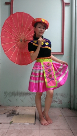 H'Mông Nữ 006