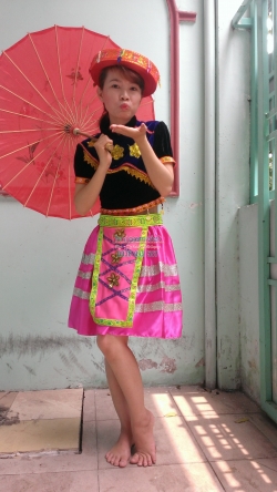 H'Mông Nữ 006