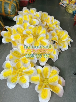 Hoa Múa Cầm Tay 056