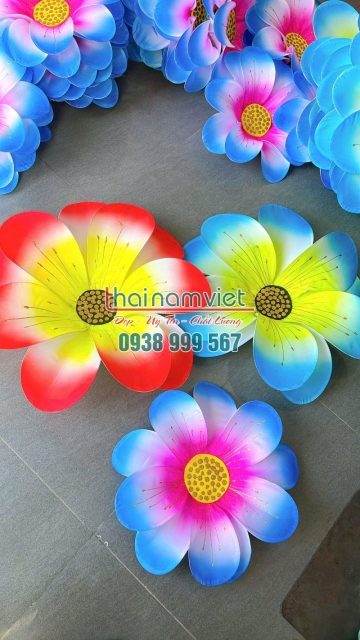 Hoa Múa Cầm Tay 080