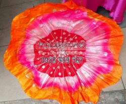 Lá Múa Cầm Tay 007