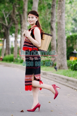 Tây Nguyên Nữ 021