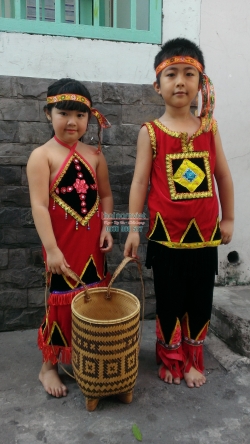 Tây Nguyên Trẻ Em 004